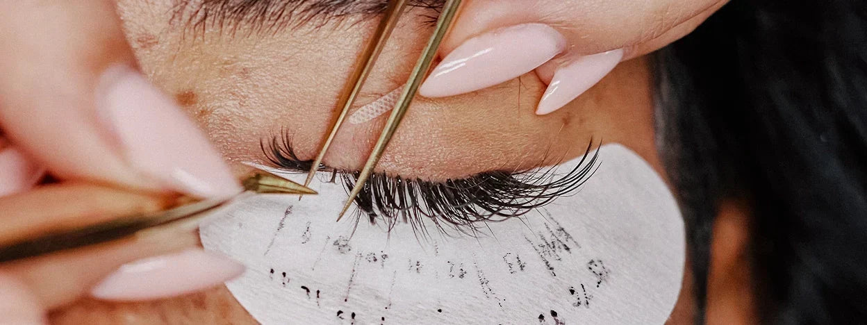 Why to Schedule Time Between Your Lash Appointments