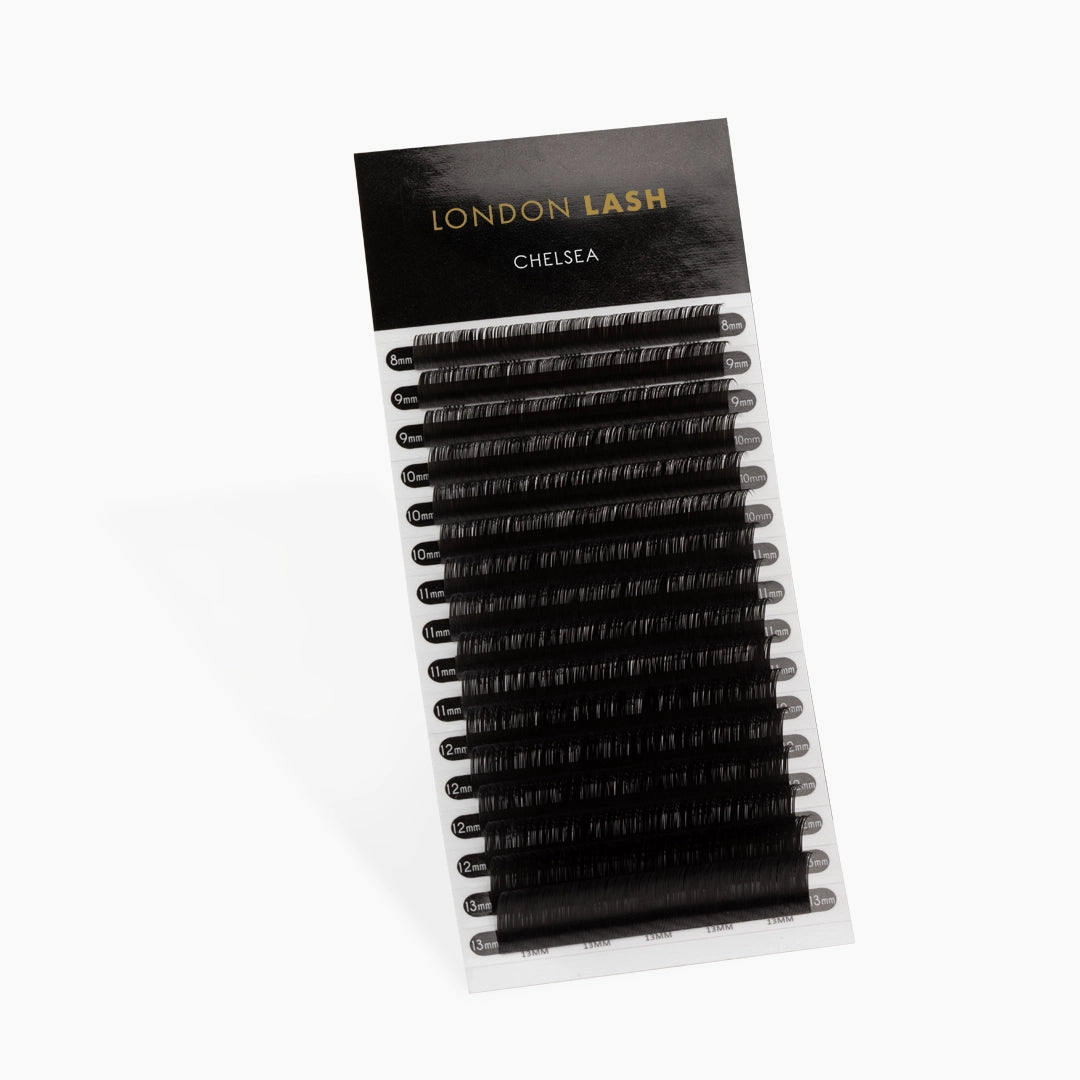 London Lash Chelsea 0.18 strip of lashes on a white background