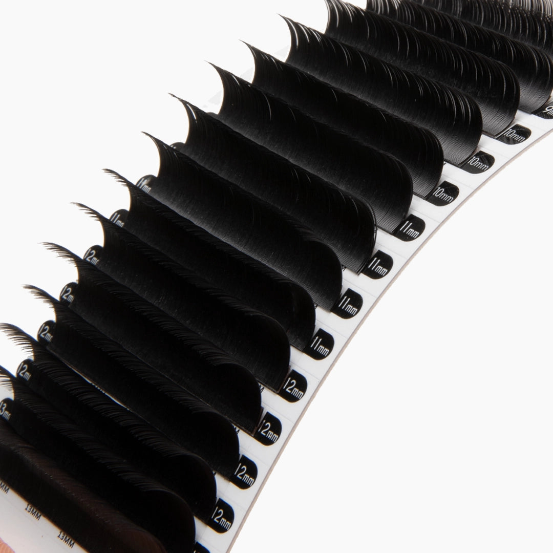 London Lash Chelsea Lashes 0.20 close up image showing fine lash texture on white background