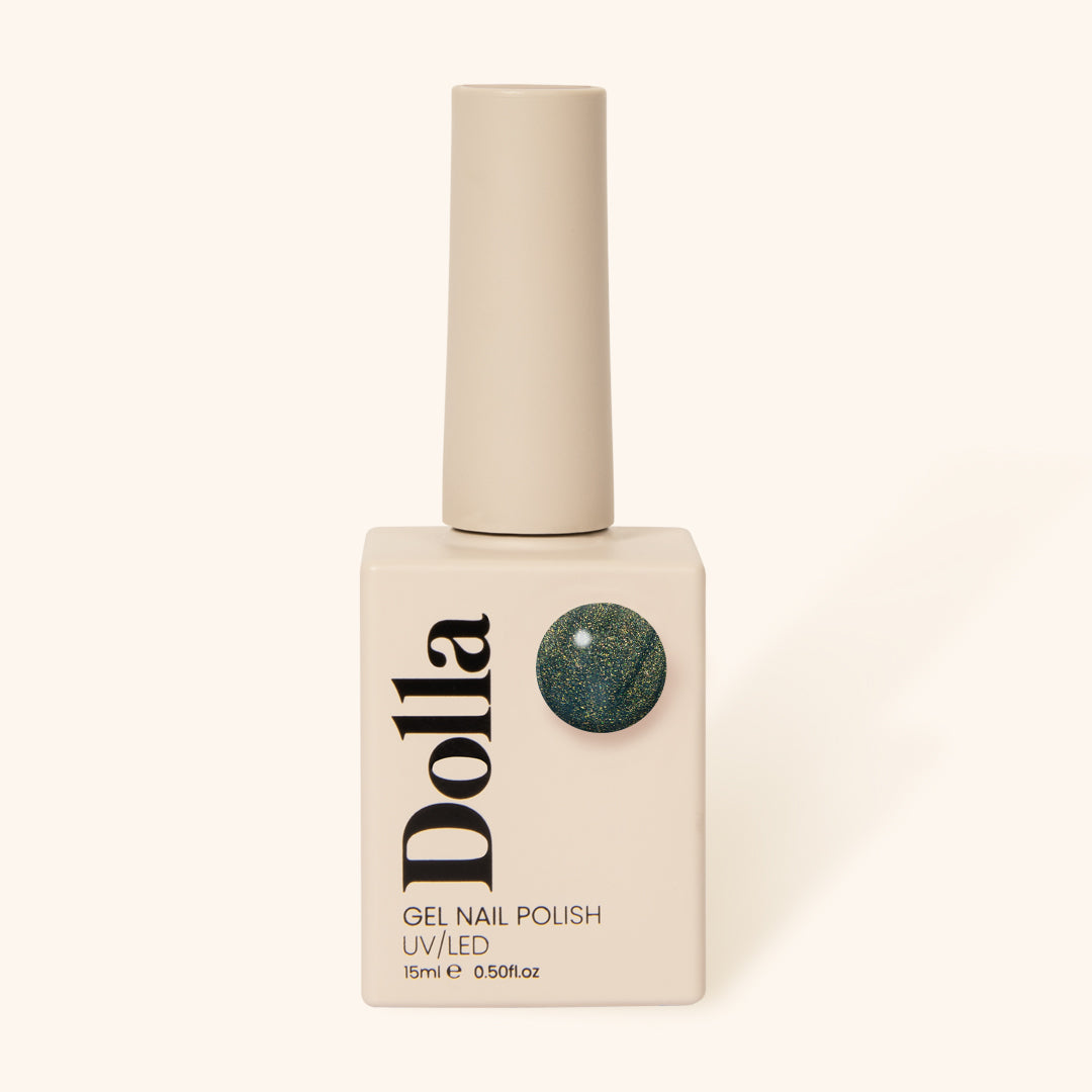 "Day Dream" gel nail polish