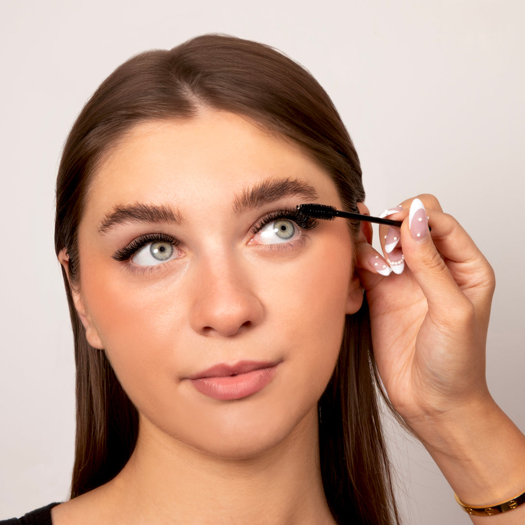 Model wearing Camellia Easy Fanning Volume Lashes