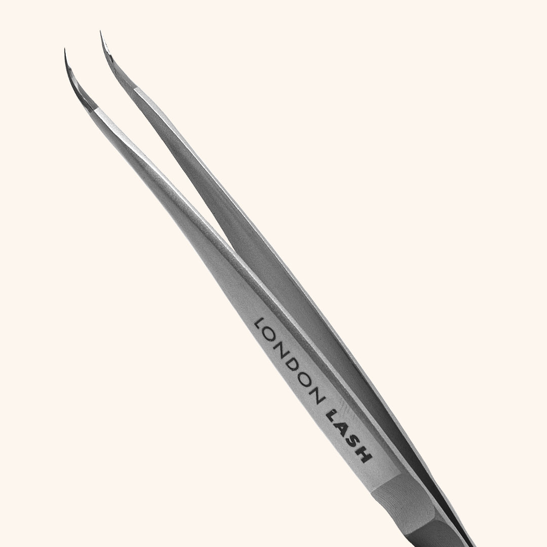 Staleks x London Lash Mega volume lash tweezers for volume lash extensions