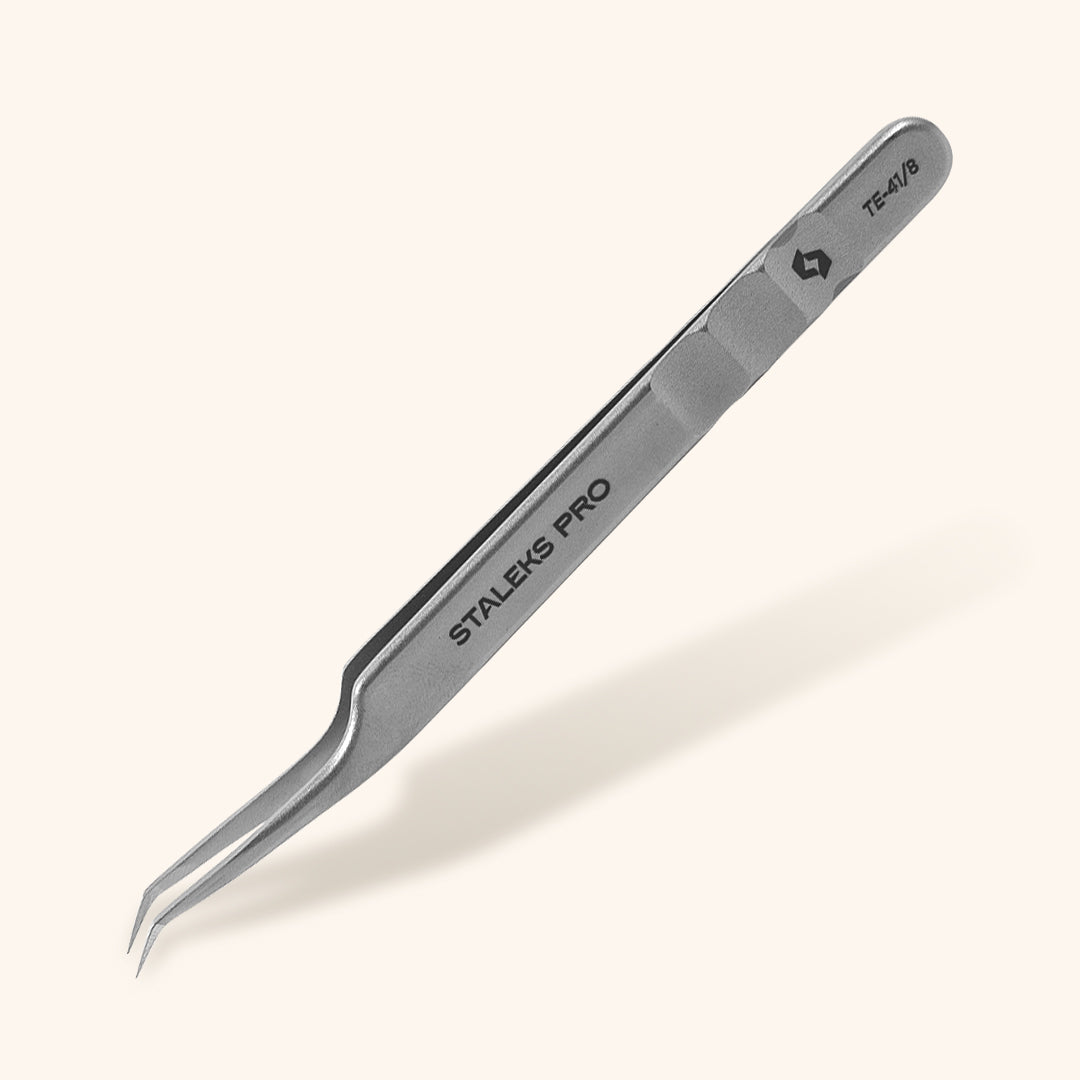 Close-up of Petite L-Shape Classic & Volume Eyelash Extensions Tweezers