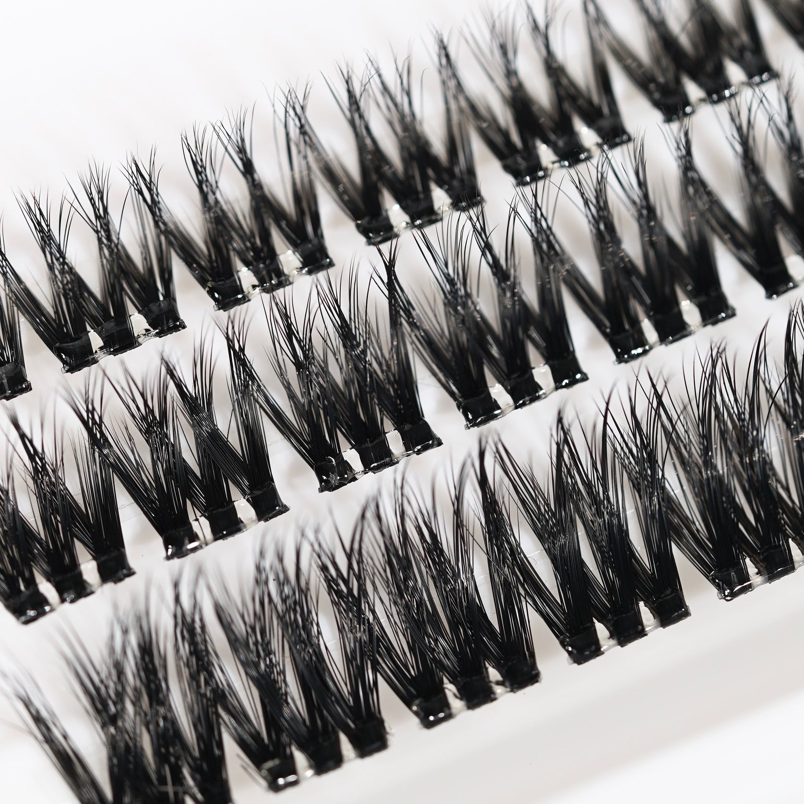 London Lash Pre-Glued Cluster Lashes - Mirela