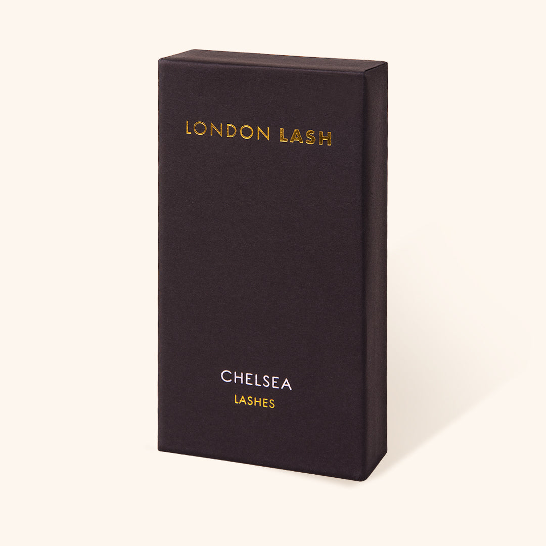 Box of Chelsea Classic Lashes 0.20, London Lash 